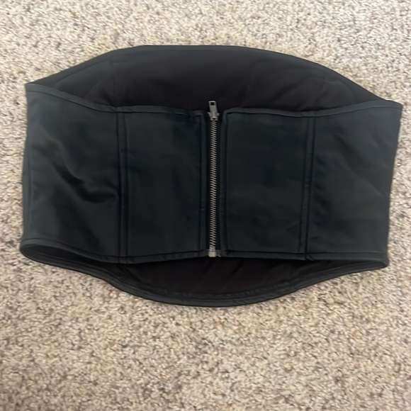 Kendall and Kylie black strapless corset top faux leather - Picture 3 of 5